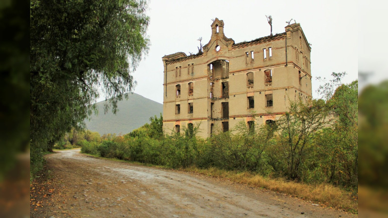 Contepec invita a ceremonia cívica por aniversario del natalicio de Melchor Ocampo 