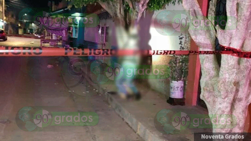Investigan muerte de mujer hallada colgada de árbol en Jacona, Michoacán
