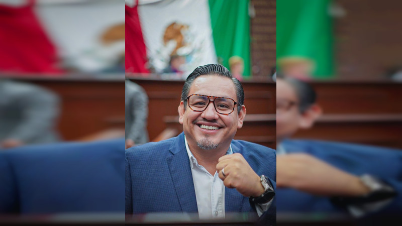 Estamos más puestos que nunca para hacer posible un Michoacán feliz: Víctor Manríquez 