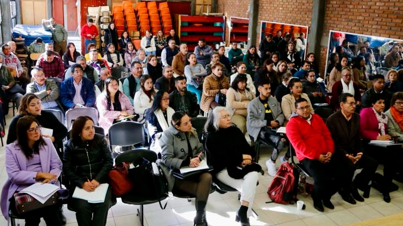 Más de 47 mil docentes de Michoacán se capacitan en taller intensivo 