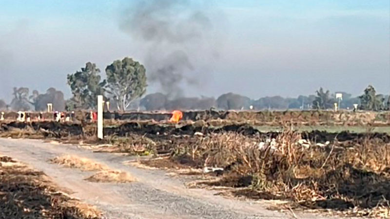 Toma clandestina provoca incendio en un ducto de Pemex de Nextlalpan, Edomex 