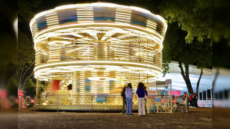 La rueda de la fortuna más alta en México te espera en la Villa Navideña