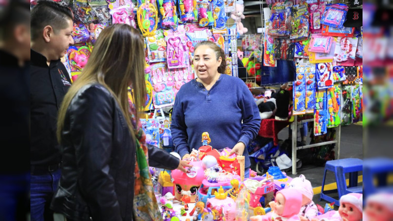 Invitan a Reyes Magos a consumir en mercados municipales de Uruapan 