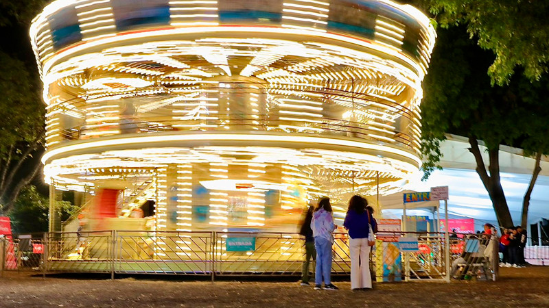 Juegos mecánicos gratis en la Villa Navideña para celebrar el Día de Reyes