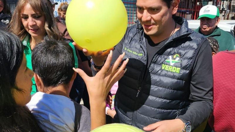 Partido Verde ayuda a los Reyes Magos con la entrega de juguetes en Morelia 