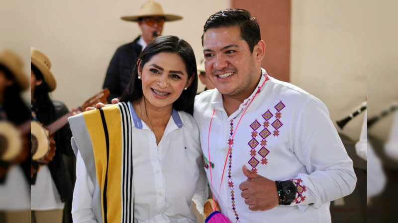 Llama Araceli Saucedo Reyes a preservar cultura y tradiciones en San Juan Parangaricutiro