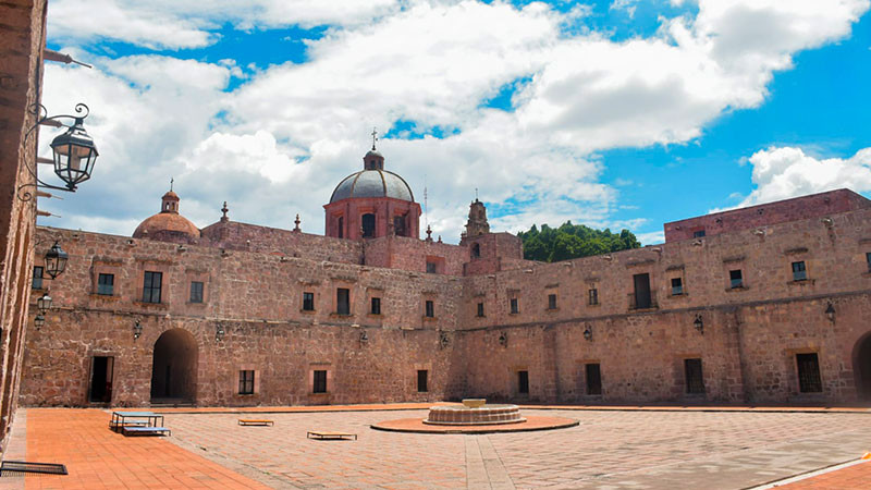 Casi 2 mil personas arrancan actividades en la Casa de la Cultura de Morelia 