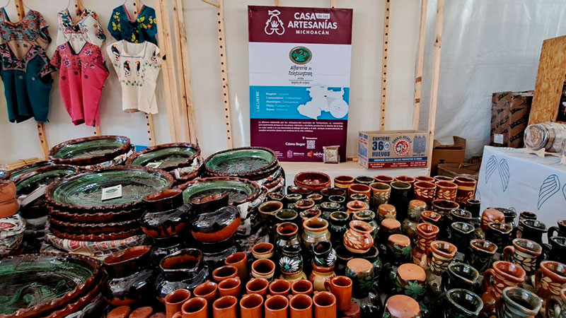Artesanía michoacana, presente en la Feria de León 2024  