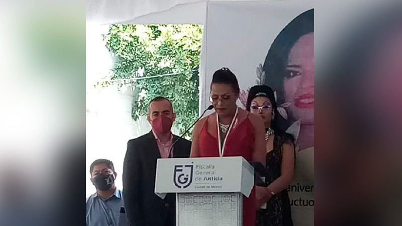Activista trans prepara carpeta para instruir a AMLO, luego de comentarios transfóbicos 