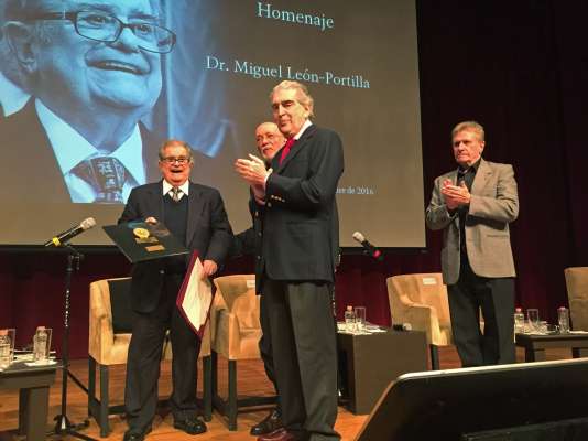 He tenido el privilegio de ser portavoz de la palabra de los antiguos mexicanos: Miguel León Portilla - Foto 1 