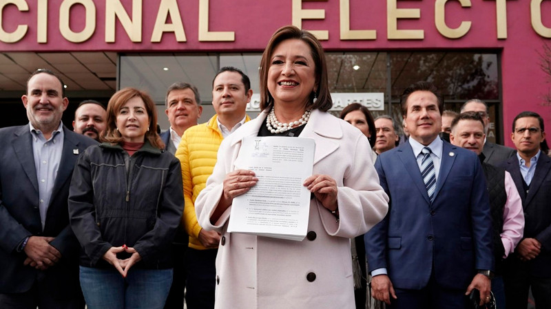 Xóchitl Gálvez presenta denuncia contra Sheinbaum por desvío de recursos 