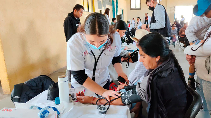Llevó SSM servicios médicos a habitantes de Puruándiro  