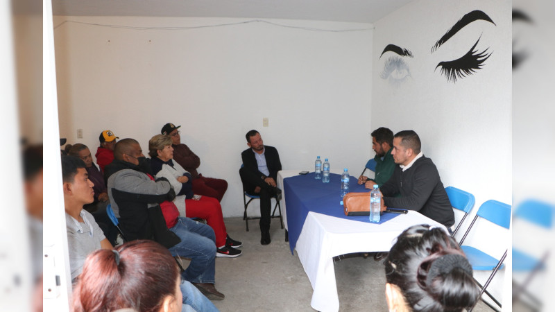 Autoridades municipales se reúnen con la Unión de Comerciantes Benito Juárez de Ciudad Hidalgo