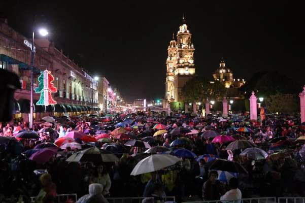 Con gran éxito se presenta Shaila Dúrcal en Morelia para homenaje de Juan Gabriel - Foto 1 