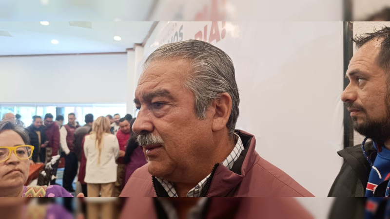 Descartó Morón Orozco recurrir al voto de sindicato magisterial para apoyarlo 