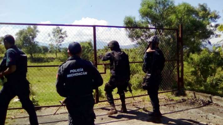 Tras balacera en Tangancícuaro, asegura la SSP Michoacán dos vehículos  - Foto 2 
