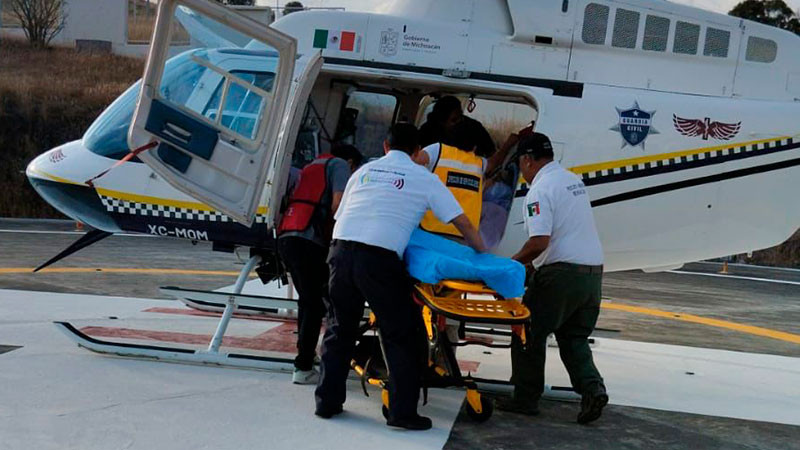 Mujer con problemas de posparto es trasladada vía aérea de Zamora a Morelia  
