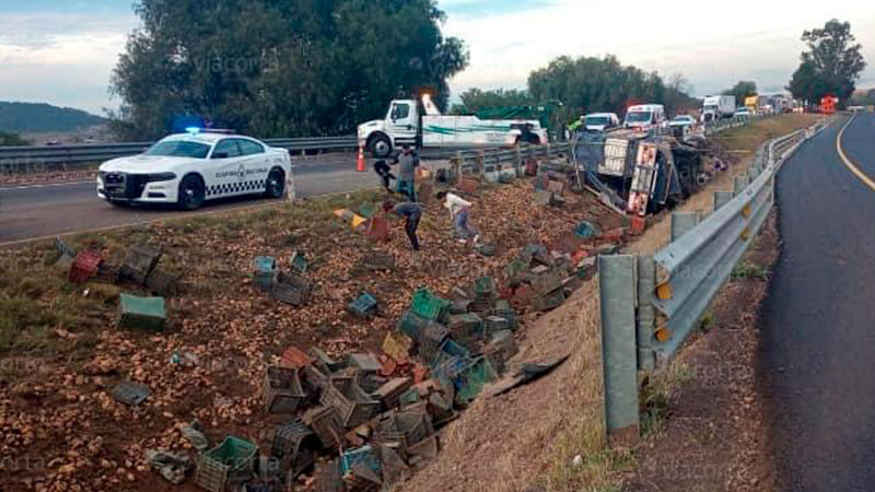 Se registra accidente en la autopista de Occidente, en Zinapécuaro Michoacán  