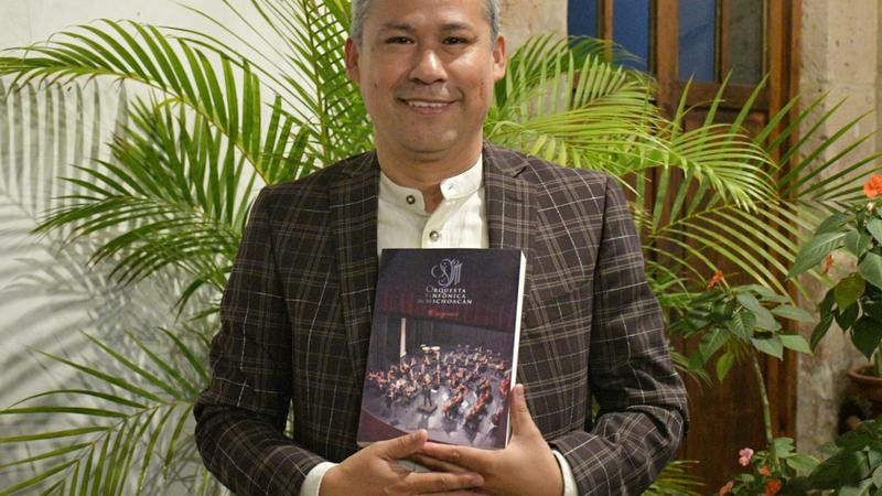 Conoce el origen de la Orquesta Sinfónica de Michoacán en este libro del músico Jesús Gutiérrez 