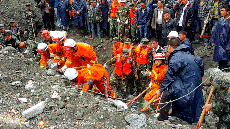 Deslizamiento de tierra en China deja sepultadas a 47 personas 