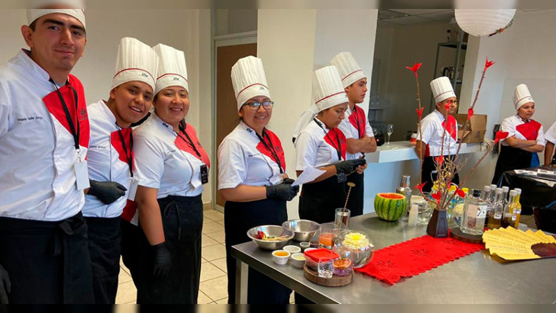 Estudiantes de gastronomía de la Universidad Tecnológica de Morelia inician estadías en España 