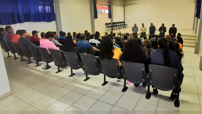 Hay programas académicos de vanguardia en el Colegio de Estudios Científicos y Tecnológicos del Estado de Michoacán: Víctor Manuel Báez Ceja 