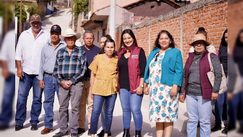 En recorridos zacapenses reconocen compromiso de Mónica Valdez 