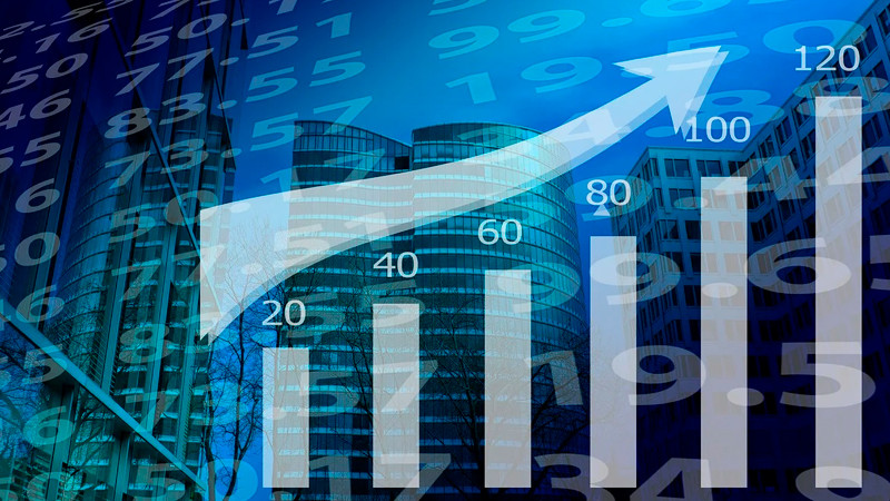 Economía de EEUU crece 2.3% en 2023; supera pronósticos de expertos 