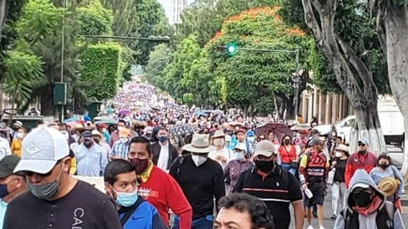 Maestros harán marcha y paros laborales en Michoacán 