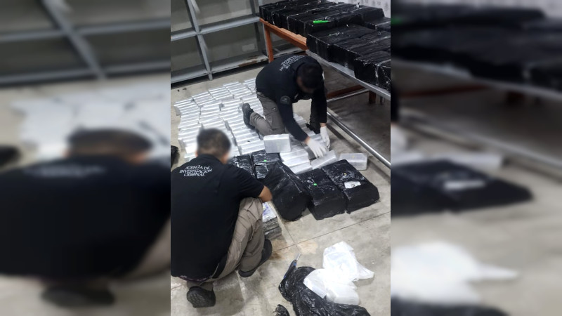 Chiapas: FGR asegura más de media tonelada de droga ocultos en tráiler que transportaba pescado 