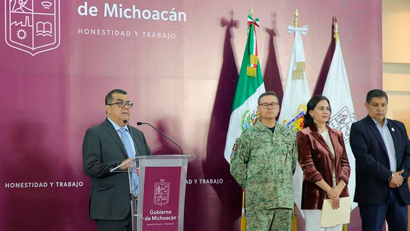 Exposición militar en Uruapan, Michoacán, para reforzar lazos con la población: Elías Ibarra 
