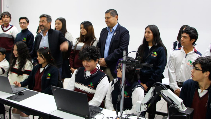 Inaugura Cecytem laboratorio de robótica industrial en plantel Uruapan 