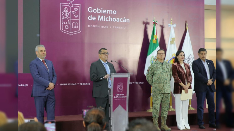 Exposición militar en Uruapan, para reforzar lazos con la población: Elías Ibarra 