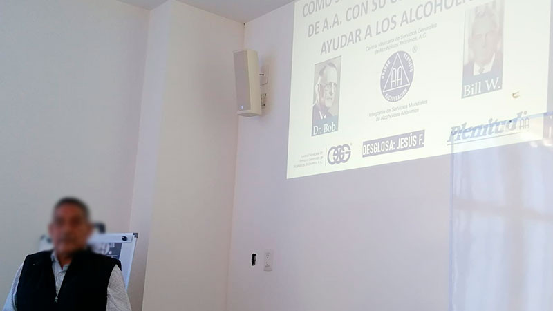 El Centro de Salud Urbano de Uruapan atiende médica y psicológicamente a enfermos de alcoholismo 
