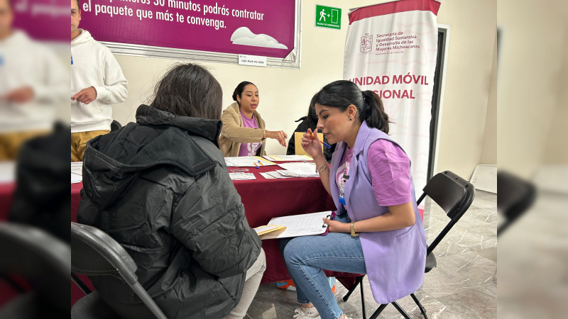 Seimujer recibe y da acompañamiento a 32 mujeres repatriadas de EU
