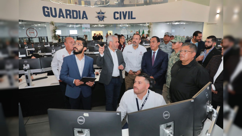Se moderniza inteligencia policial en Michoacán; entrega  Bedolla equipo tecnológico