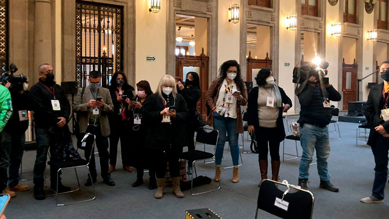 Gobierno de México denuncia ante FGR caso de filtración de datos de periodistas  