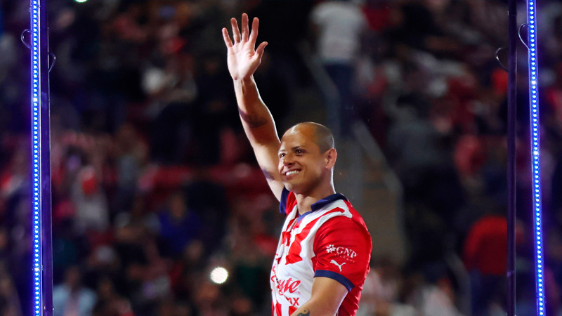 "Chicharito" no llegó a Chivas a vender camisetas, asegura Amaury Vergara 