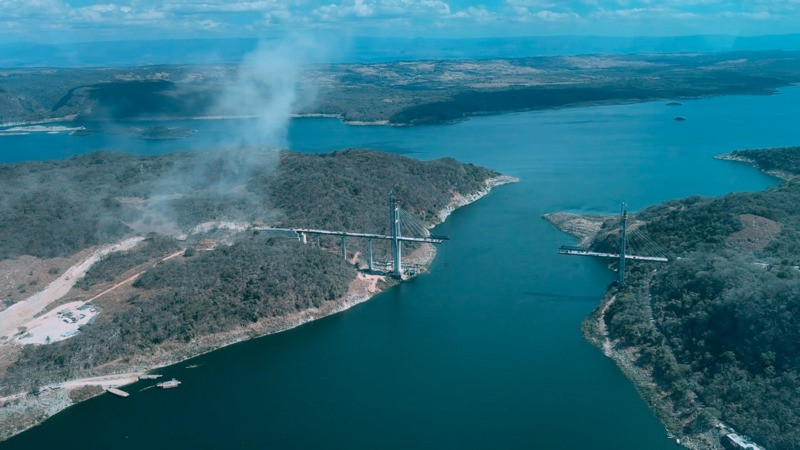 Supervisa AMLO construcción de puentes La Concordia y Rizo de Oro en Chiapas 