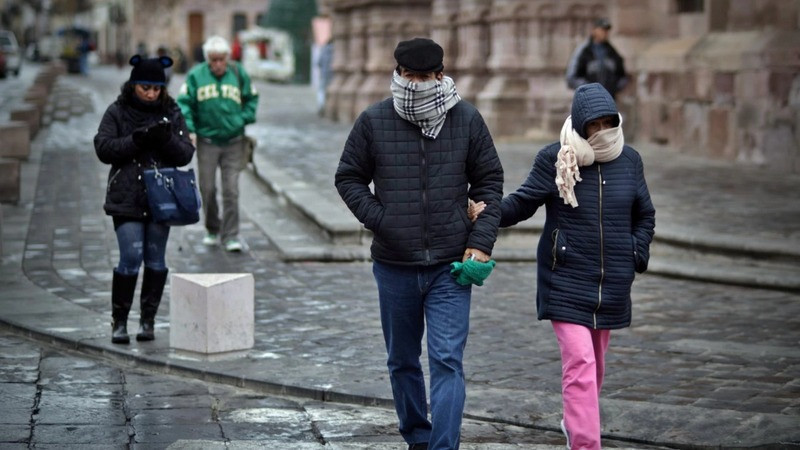 Activan alerta naranja y amarilla en Ciudad de México ante bajas temperaturas 