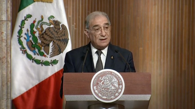 Hay que alejar al Poder Judicial de la política, por encima de la Constitución nadie: ministro Pérez Dayán 