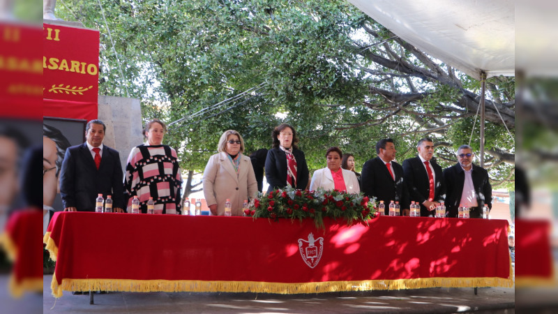 Con acto cívico conmemoran el CVII Aniversario de la Constitución de 1917