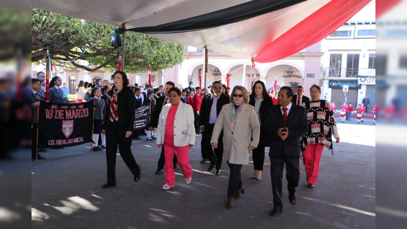 Con acto cívico conmemoran el CVII Aniversario de la Constitución de 1917