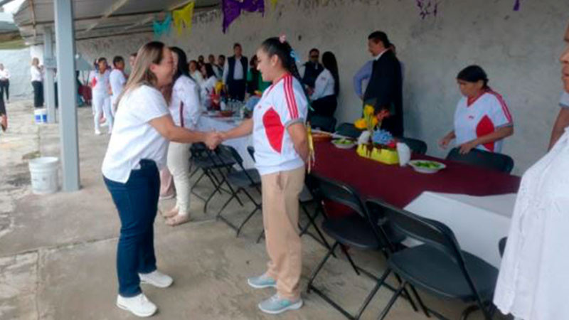 Darán oportunidades laborales a internas del penal de Uruapan, Michoacán 