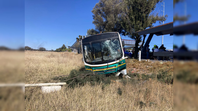 Siete lesionados en aparatoso accidente en la Autopista San Luis Potosí ...