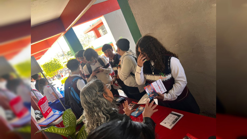 Orientan a estudiantes del Cecytem en educación sexual y violencia de género 