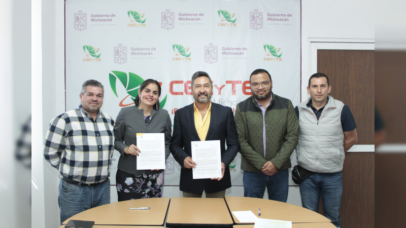Estudiantes del Cecytem tendrán becas del 50 % en el Tec de Tacámbaro 