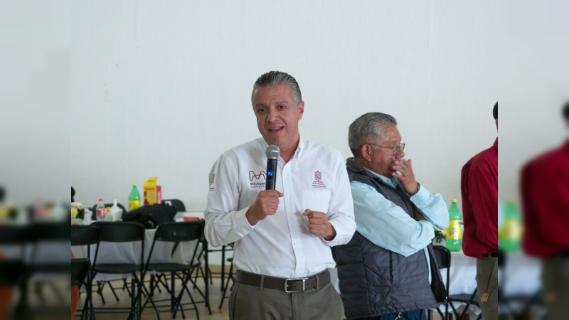 Luis Navarro reconoce labor de aseadores de calzado a favor de la promoción de Morelia