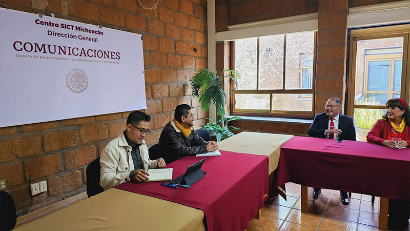 José Luis Téllez Marín, edil de Hidalgo, Michoacán, estrechó lazos con secretaria de Comunicaciones y Trasportes  