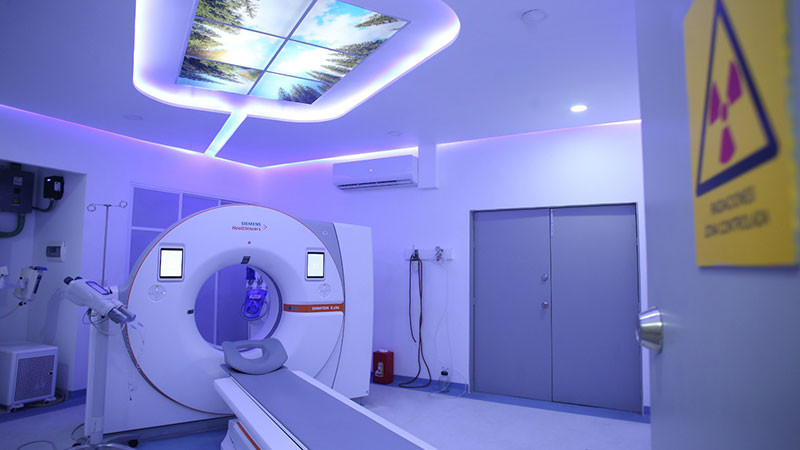 Issste realiza cirugía mayor al Centro Médico Nacional 